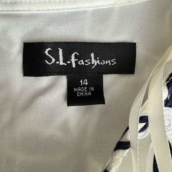S L Fashions Women’s Stylish Overlay Dress / SZ: 14 / NWT - Picture 9 of 9